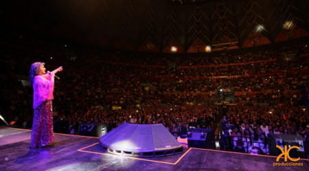  PAULINA TAMAYO LLENÓ EL COLISEO RUMIÑAHUI 06/05/2016