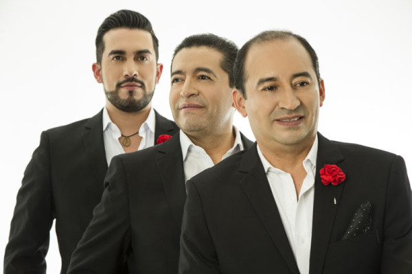 Trio Colonial